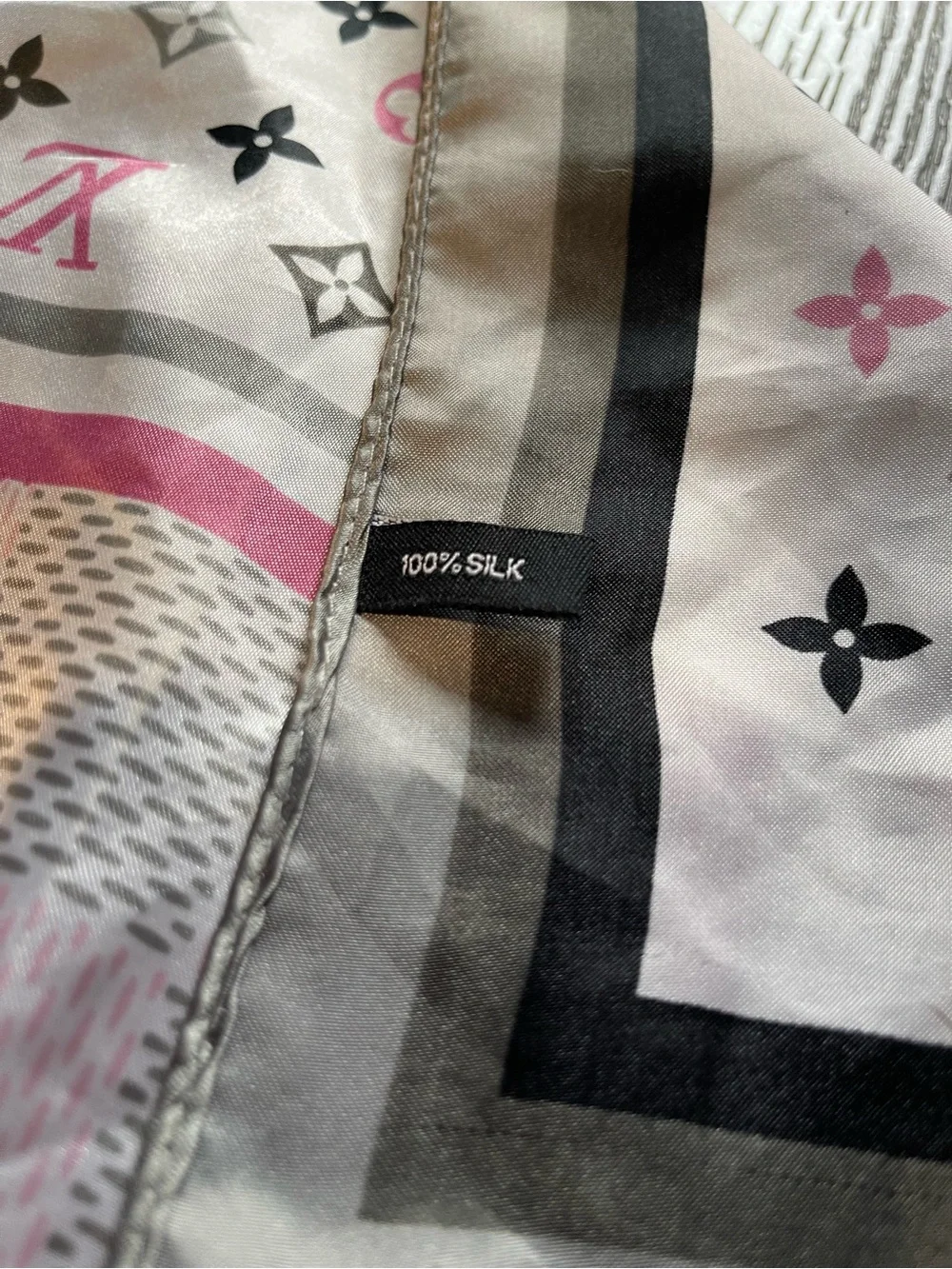 No Name lightweight white